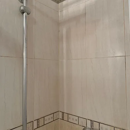 Cosy And Secure Center מארבלה
